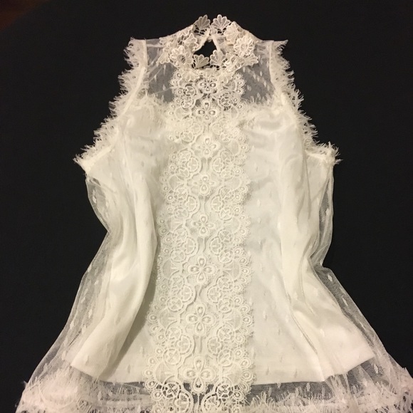 love J Tops - Beautiful White Lace lined tank blouse Sz. Small